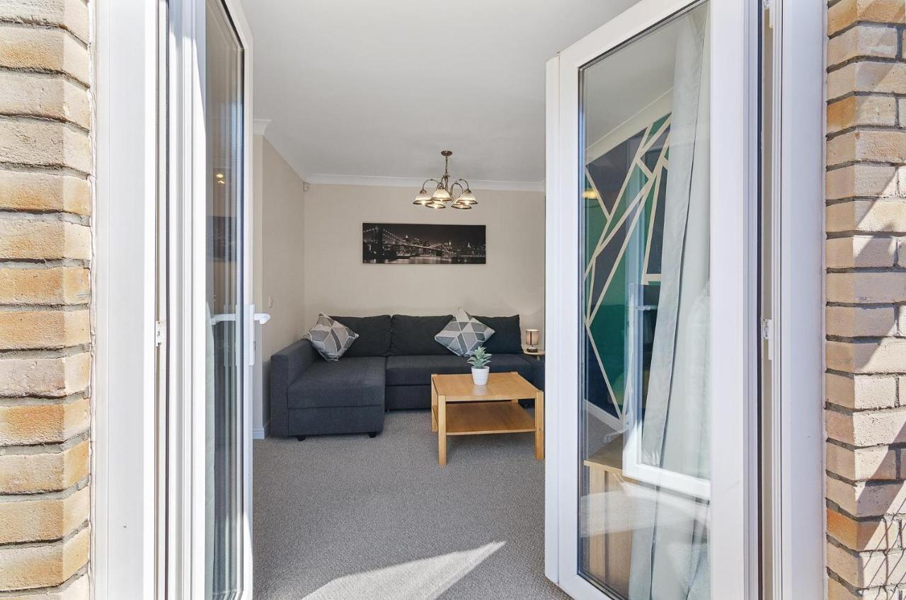 Willa 4Br Townhouse Wbalcony Free Parking Fast Wi-Fi NWI Zewnętrze zdjęcie