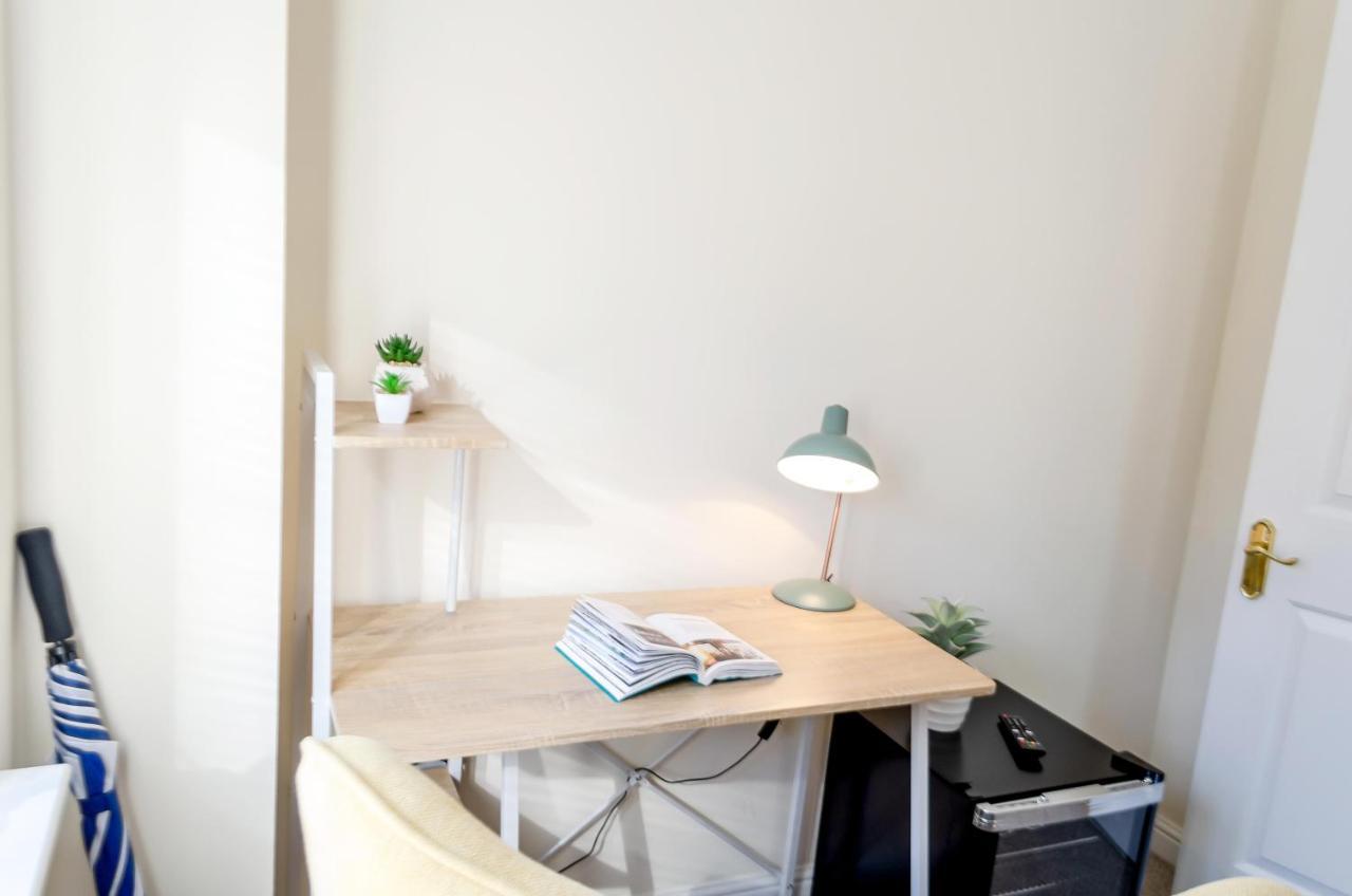 Willa 4Br Townhouse Wbalcony Free Parking Fast Wi-Fi NWI Zewnętrze zdjęcie